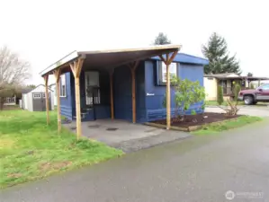 COVERED PARKING AT FRONT DOOR.