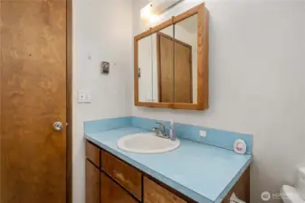 Main bathroom