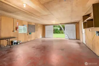 Shop w/ attic storage above would make excellent wood shop/ craft space, yoga/ art studio or explore option to convert to DADU.