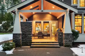 Covered patio with stone columns