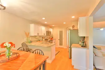 Recently updated appliances - Large pantry