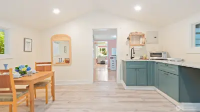 Kitchenette/dining space with private entrance
