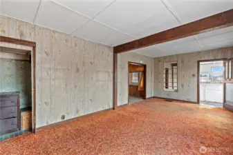 Living (right entrance, left to dining kitchen.