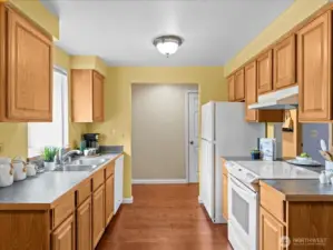 All appliances stay!