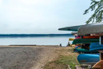 Community kayaks with beach access