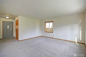 26127 - Open concept living on the main level