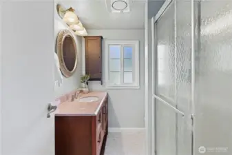 Guest bath on main features shower