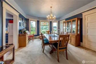 Main Floor Unit (B)