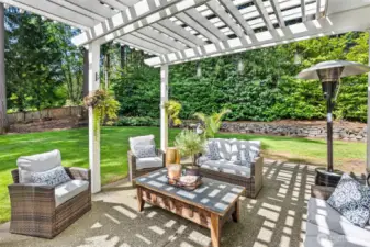 Outdoor pergola