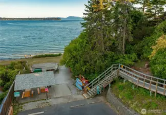 South facing entrance to Sunset park