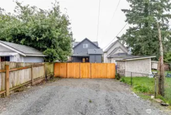Alley parking & fully fenced yard.