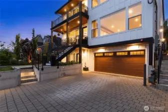 Located in a vibrant neighborhood, this home offers convenience and charm. Don’t miss the opportunity to make this your sanctuary!