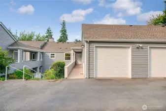 Convienent Garage and Front door entry