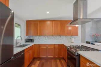 Gorgeously updated kitchen with modern finishes