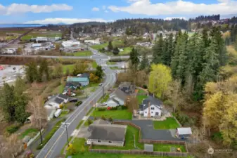 Close to downtown Stanwood shops, easy access to I-5
