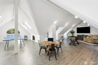 Upper level game room