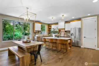 Main Residence - Kitchen & Dining Room