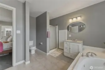 Primary Ensuite Bathroom