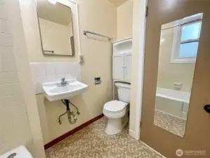 Bathroom unit #1