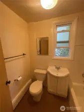 Bathroom unit #3