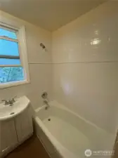 Bathroom unit #4