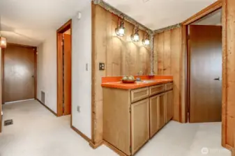 Wet Bar Downstairs
