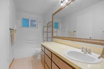 Primary bath