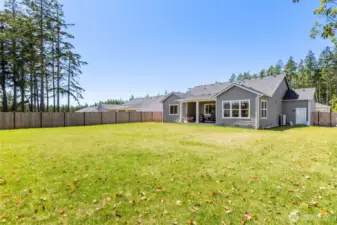 Fenced in back yard easy for dogs and all activities