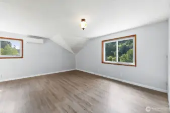 16x16 Primary bedroom.