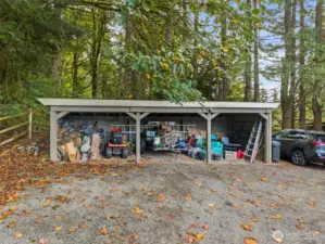 Extra covered storage space for all your gear, tools, and outdoor essentials