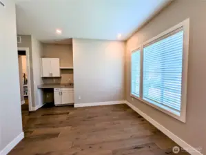 guest suite sitting area