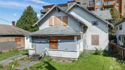 Developer's Dream in the heart of Ballard
