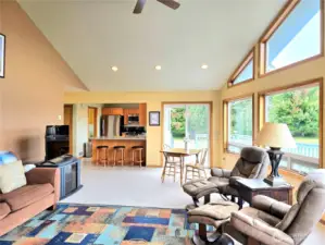Sliding glass door to to front deck.