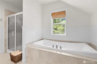 Nice and deep! Perfect to soak the cares away