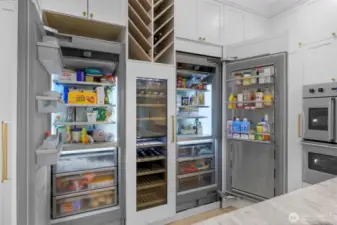 See Details about the show stopping appliance package in our "Buyer Detailed Information Package".