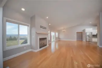 Light and bright great room