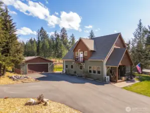 Welcome to the Funky Farm! 4 bedroom home with stunning remodeled chef's kitchen and detached shop!