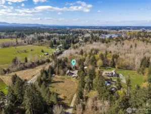 3 Minutes from Lowes, Safeway, Horizon Point Elementary.