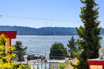 Beautiful Lake Washington.