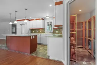 Amazing walk-in pantry with open shelving is DREAMY!