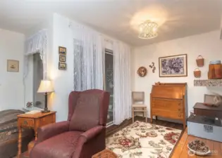 Dining nook or flex space.