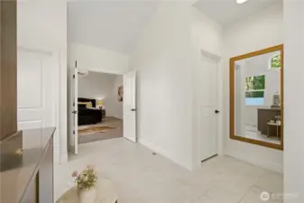 Ensuite include two custom walk-in closets.