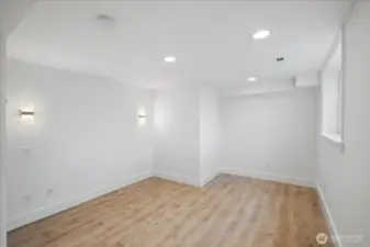 Downstairs big bedroom