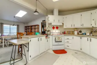 Large Kitchen