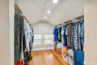 Walk in closet
