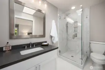Beautiful ensuite for BR #2
