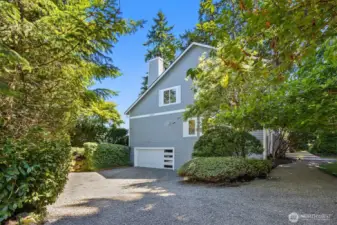 Driveway approach