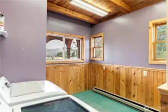 Large laundry room suitable to full time living needs.
