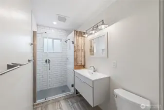 Updated bathroom 2023