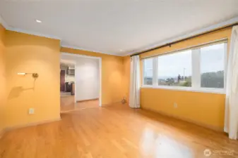 Living towards dining/kitchen...